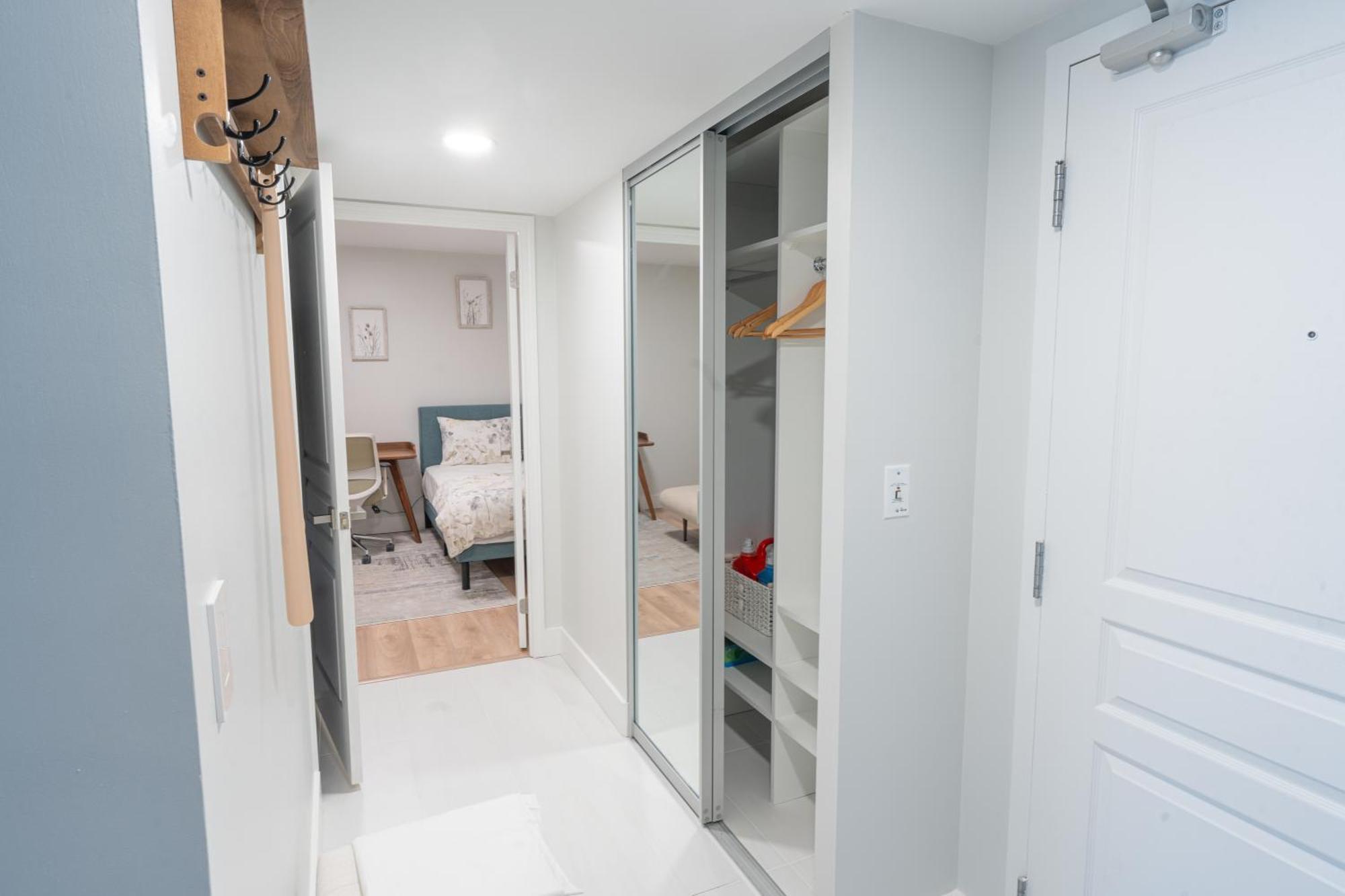 Boutique Suite Of Downtown Торонто Екстериор снимка