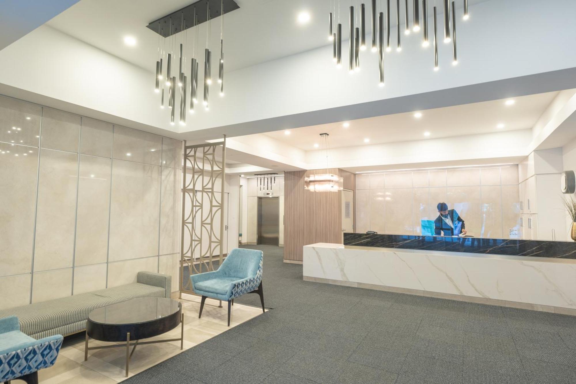 Boutique Suite Of Downtown Торонто Екстериор снимка