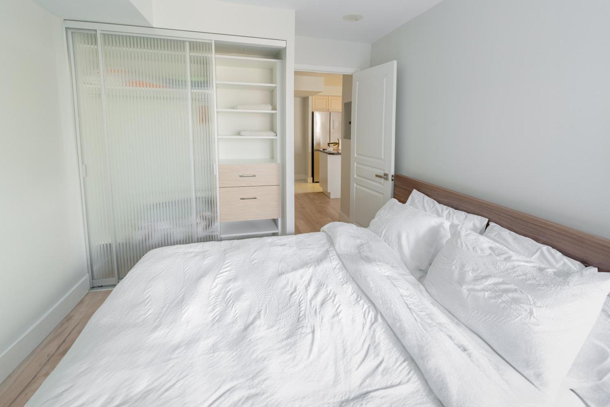 Boutique Suite Of Downtown Торонто Екстериор снимка