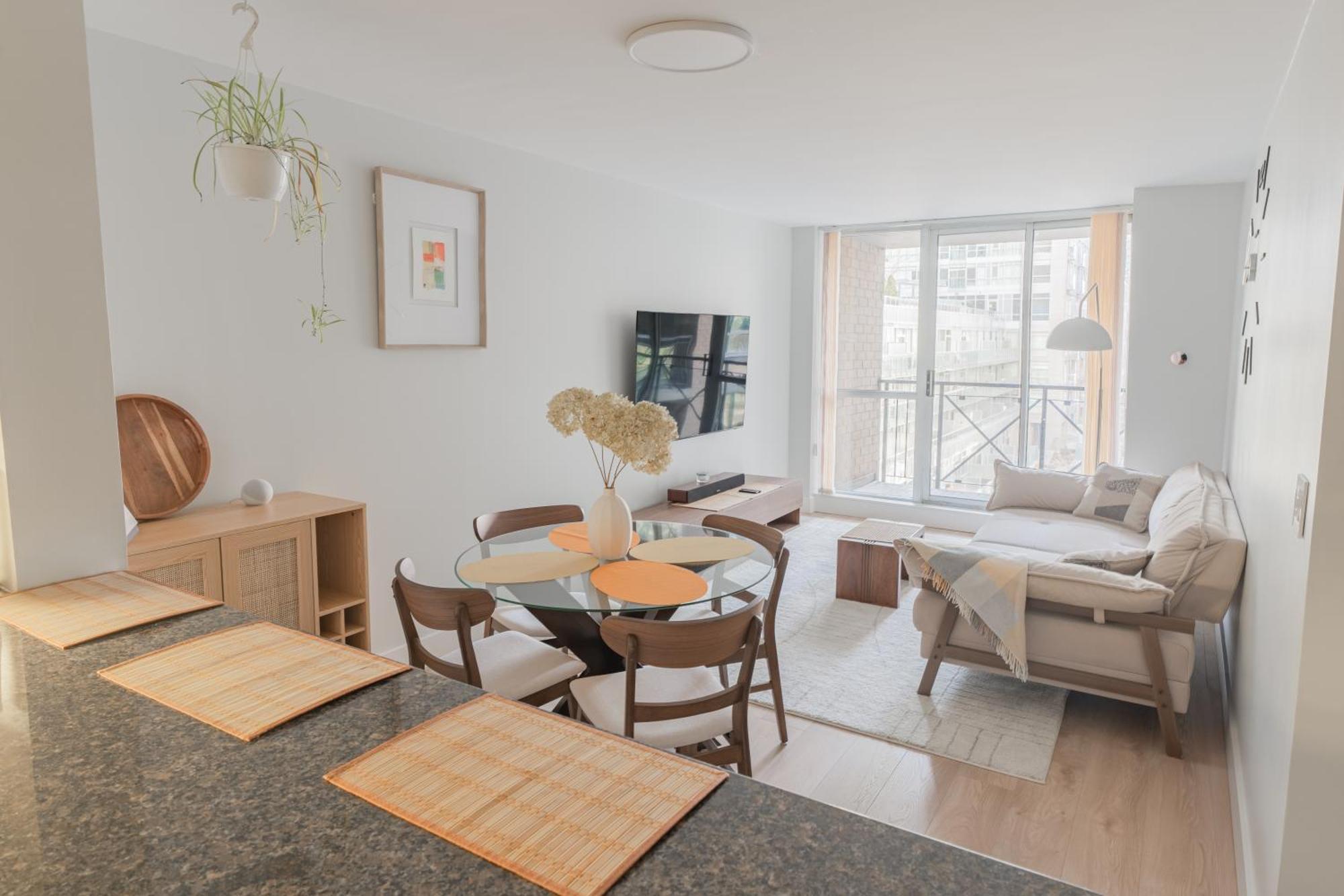 Boutique Suite Of Downtown Торонто Екстериор снимка