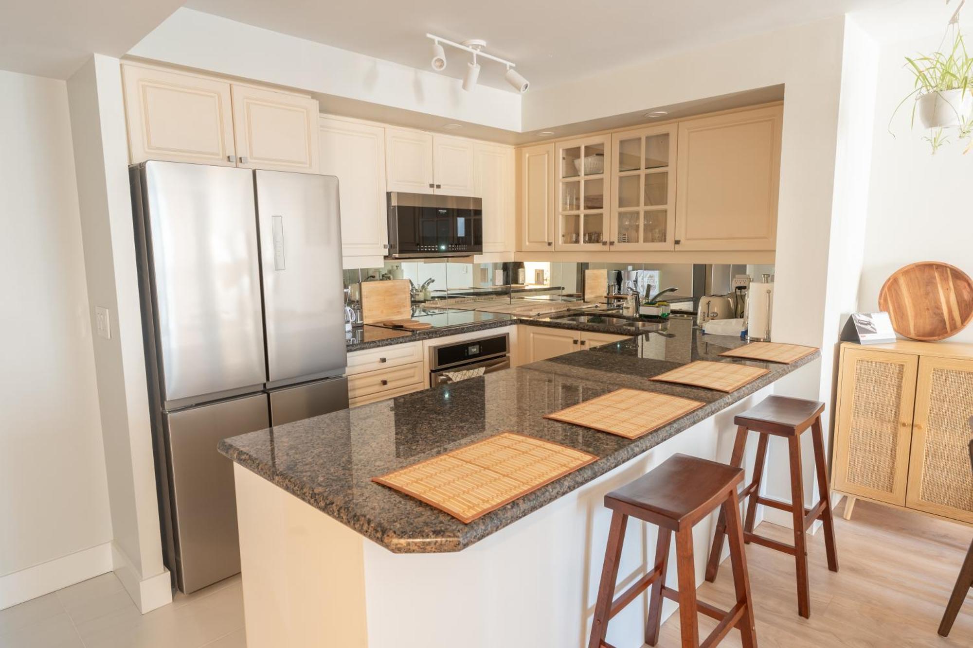 Boutique Suite Of Downtown Торонто Екстериор снимка